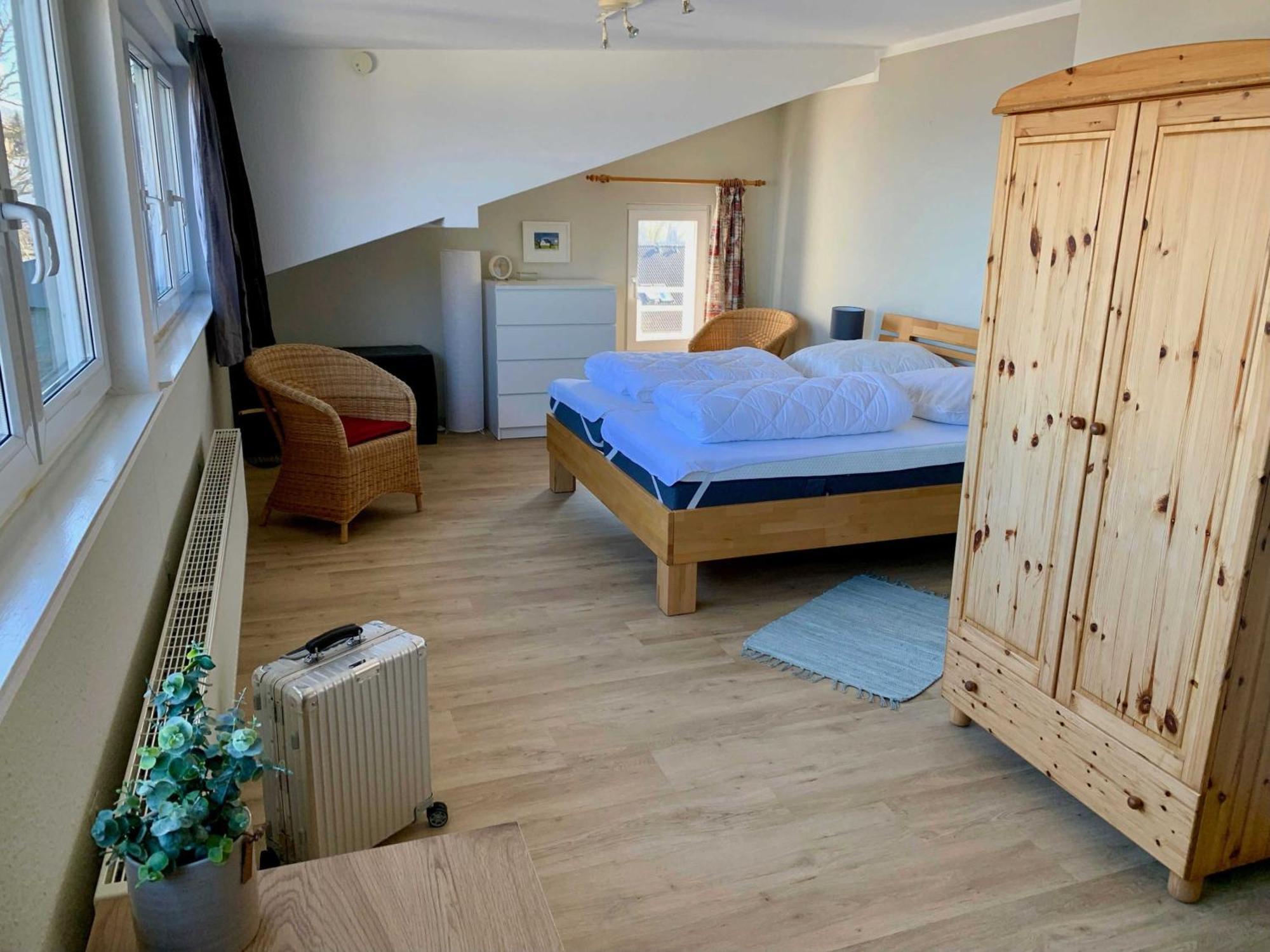 Ferienwohnung Mit Meerblick Und Sauna 괴렌 외부 사진